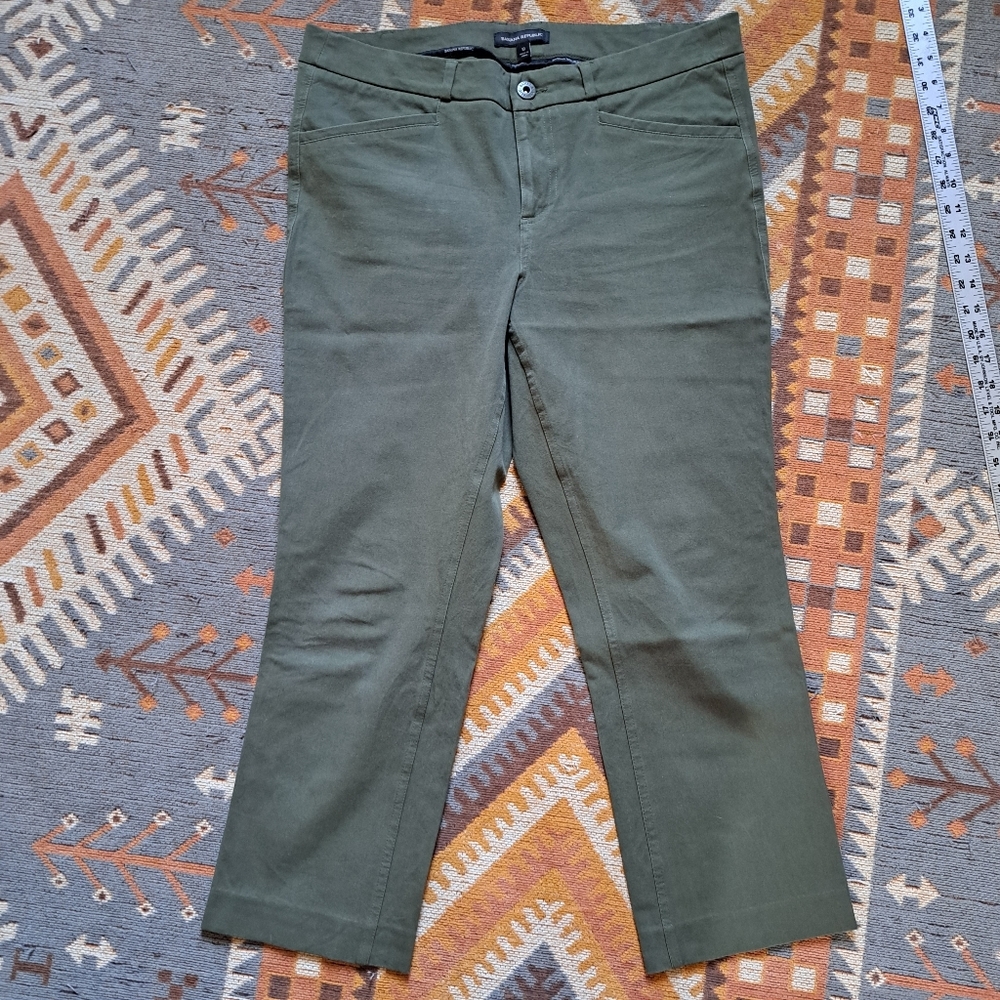 Banana Republic Women's Size 10 Green High Rise Ankle Capri Pants